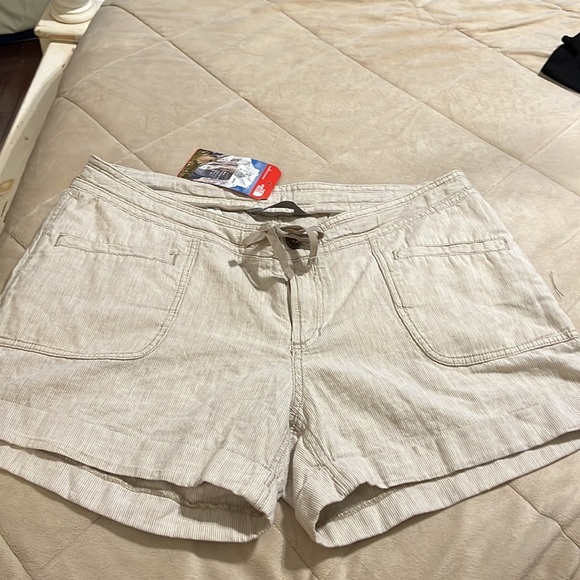 The North Face Larison 4” Short - Picture 3 of 7